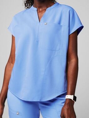 Fabletics Evolve Oversized Scrub Top Size XL